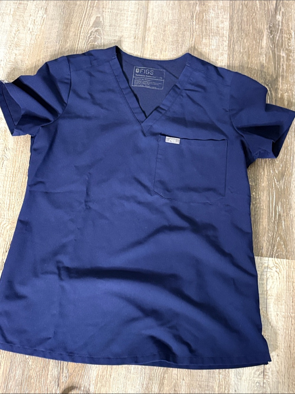 Figs V-Neck Scrub Top in Navy Blue - Picture 7 of 8
